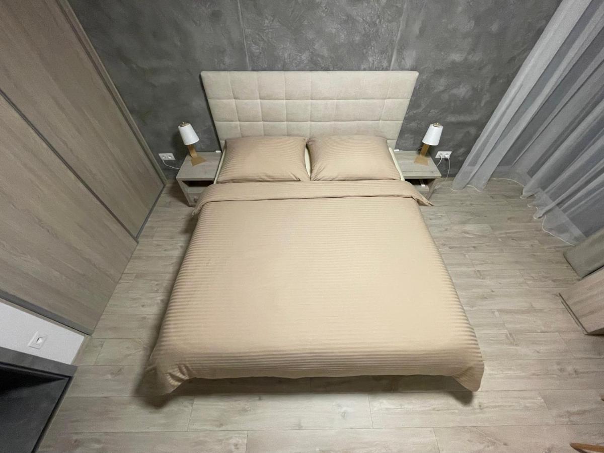 Greenbay Apartment With Free Parking Тренчин Екстер'єр фото